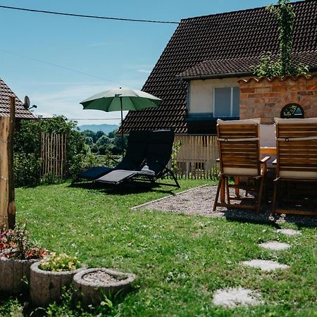 Ferienwohnung Am Weinberg Boetzingen Екстериор снимка