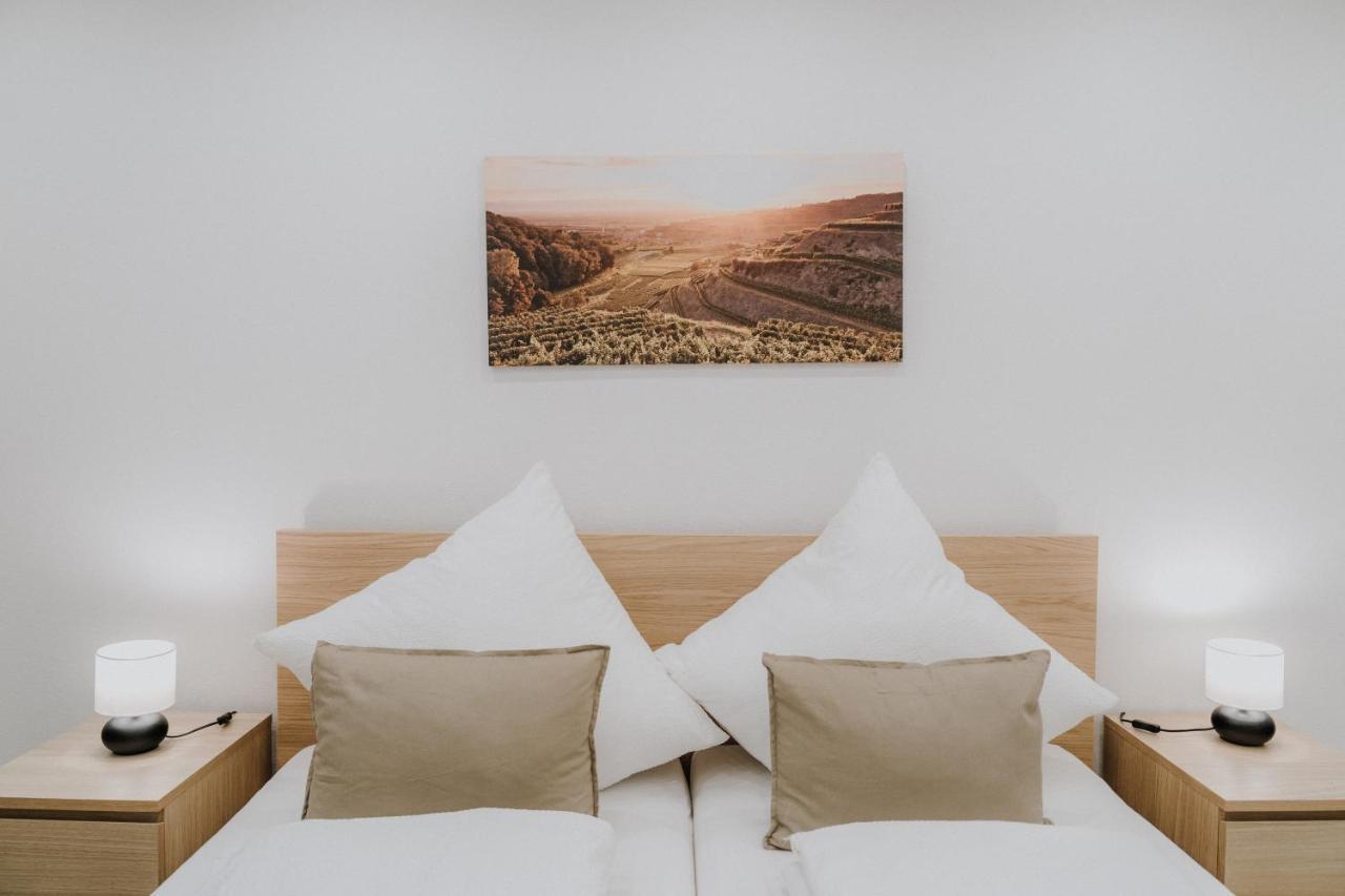 Ferienwohnung Am Weinberg Boetzingen Екстериор снимка