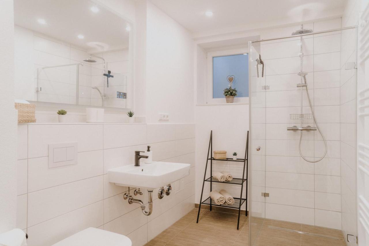 Ferienwohnung Am Weinberg Boetzingen Екстериор снимка